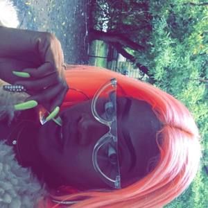 Meet your Posher, Daquasia